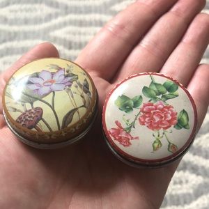 Cute little containers